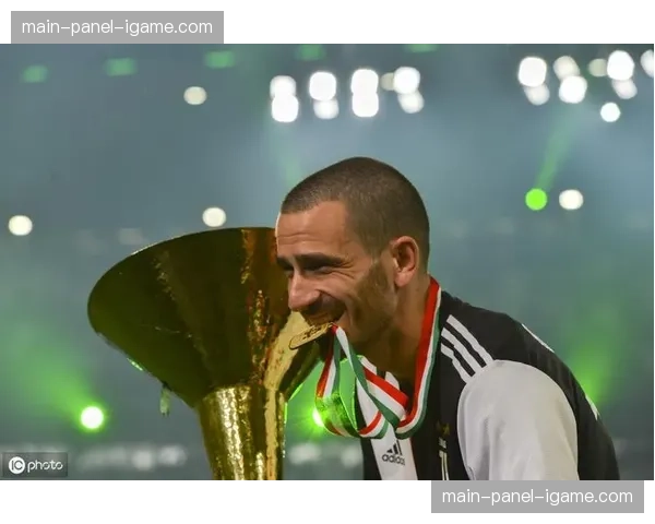 历史回顾：十年前的今天，尤文图斯提前三轮锁定意甲冠军