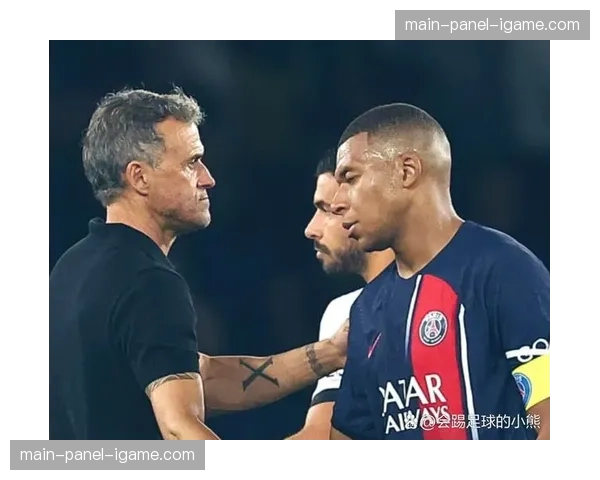 赛前发布会：巴黎主帅恩里克确认姆巴佩、登贝莱均可首发